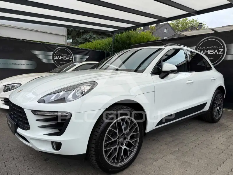 2014 Porsche MACAN