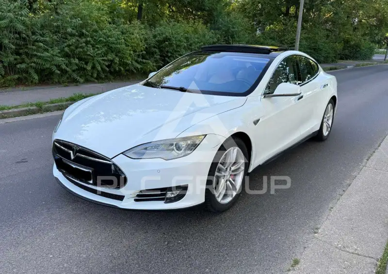 2014 Tesla Model S