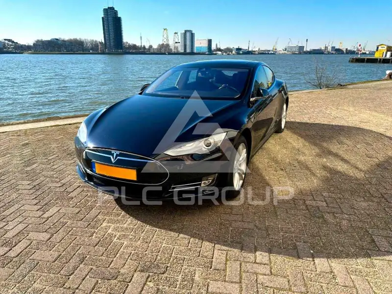 2014 Tesla Model S