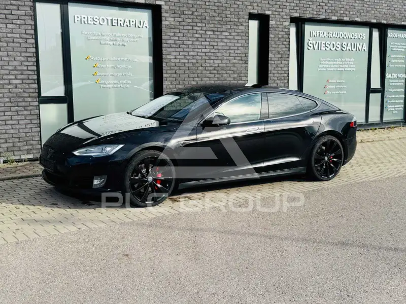 2014 Tesla Model S
