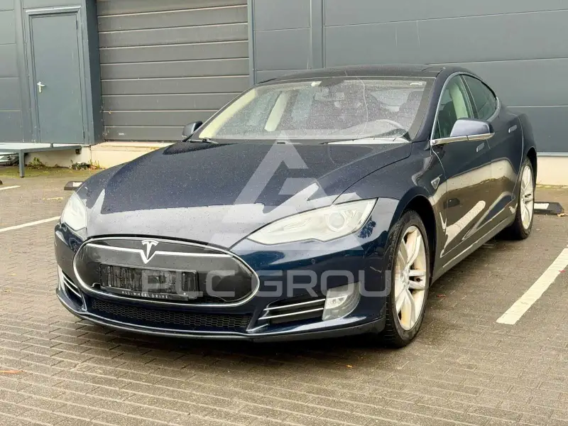2014 Tesla Model S