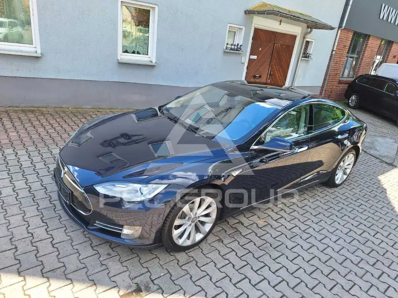 2014 Tesla Model S