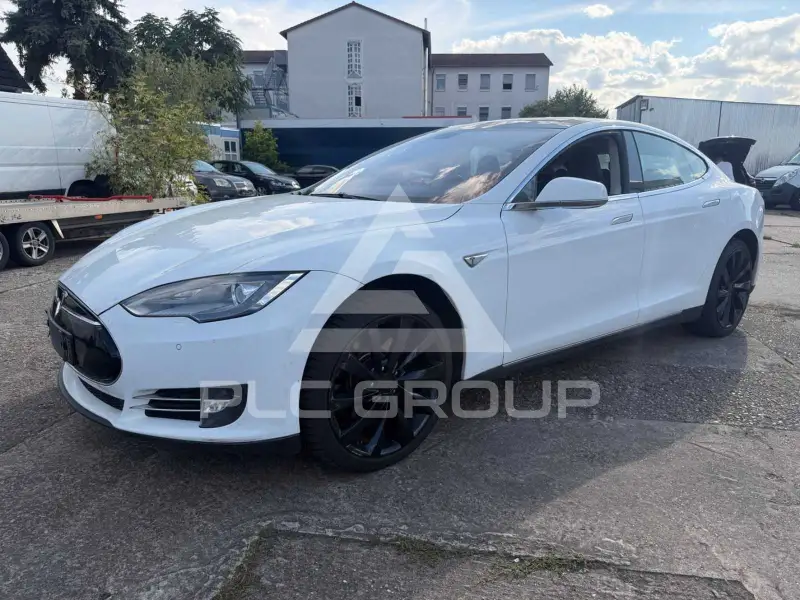 2014 Tesla Model S