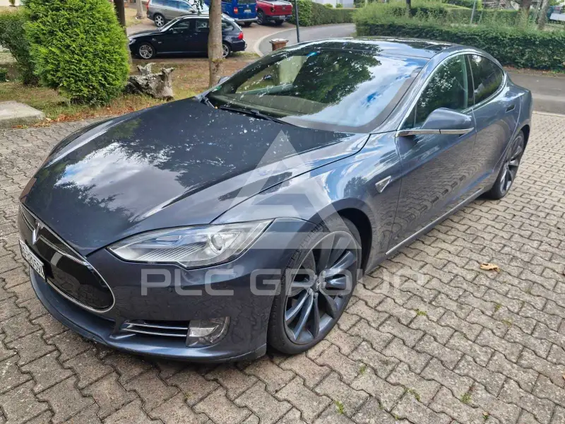 2014 Tesla Model S