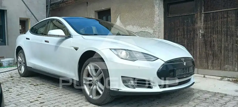 2014 Tesla Model S