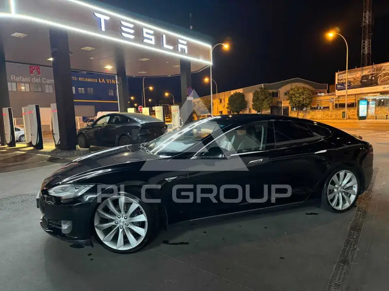 2014 Tesla Model S
