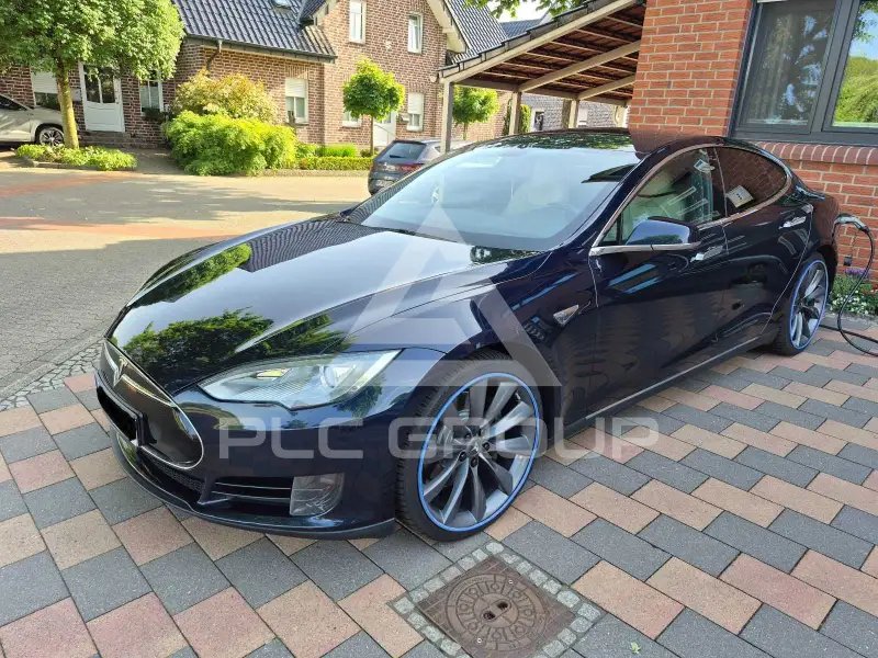 2014 Tesla Model S