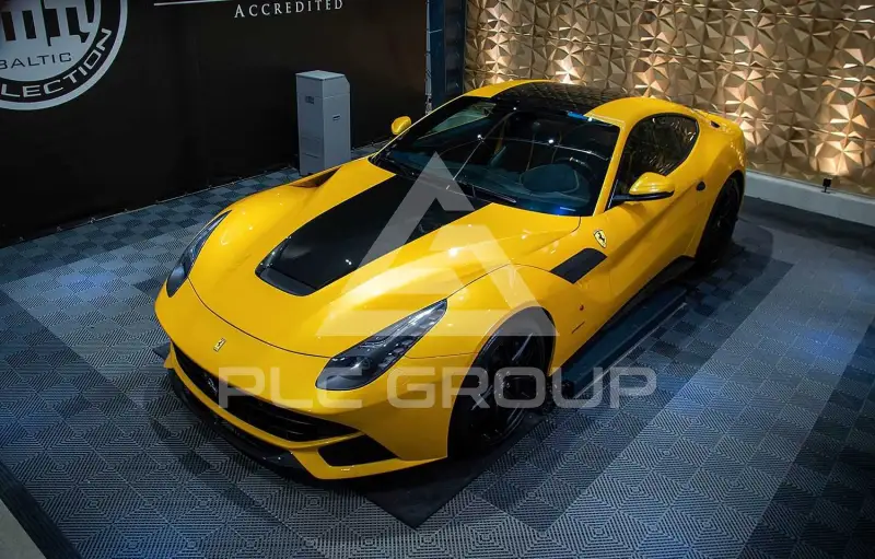 2014 Ferrari F12