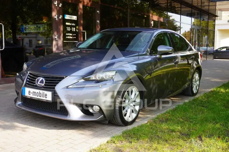 2014 Lexus IS300