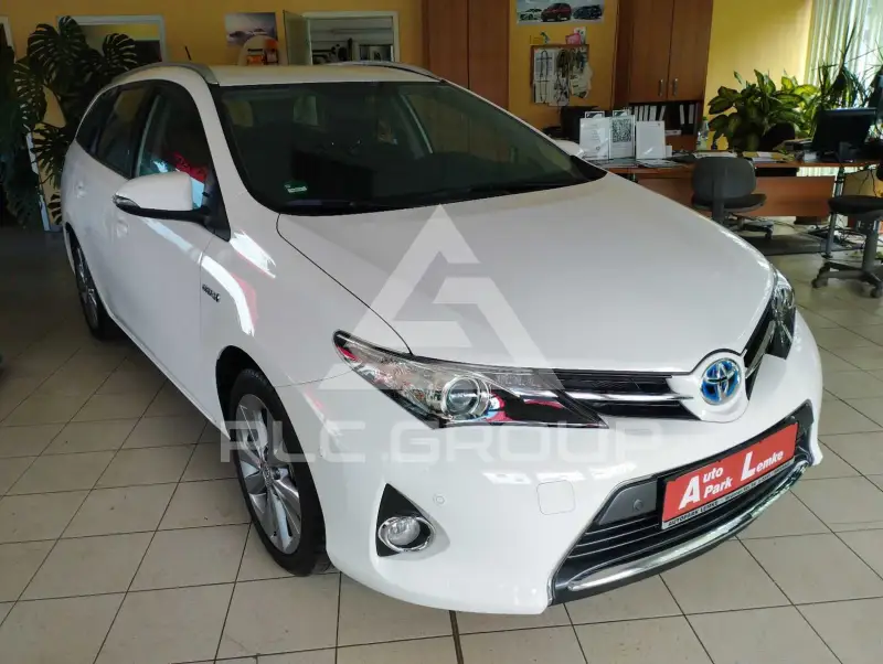 2014 Toyota AURIS