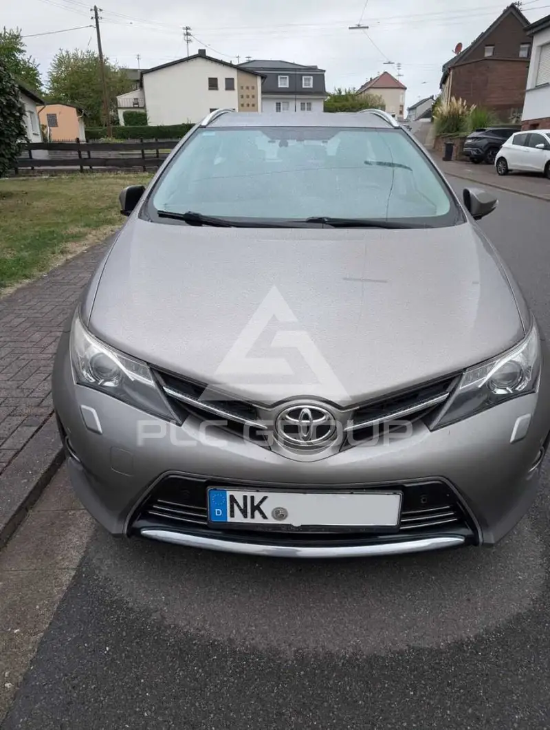 2014 Toyota AURIS