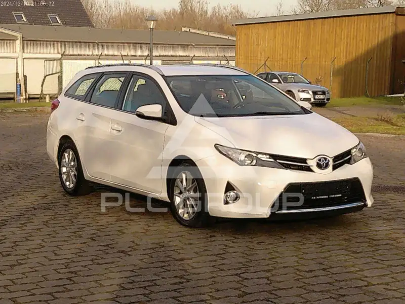 2014 Toyota AURIS