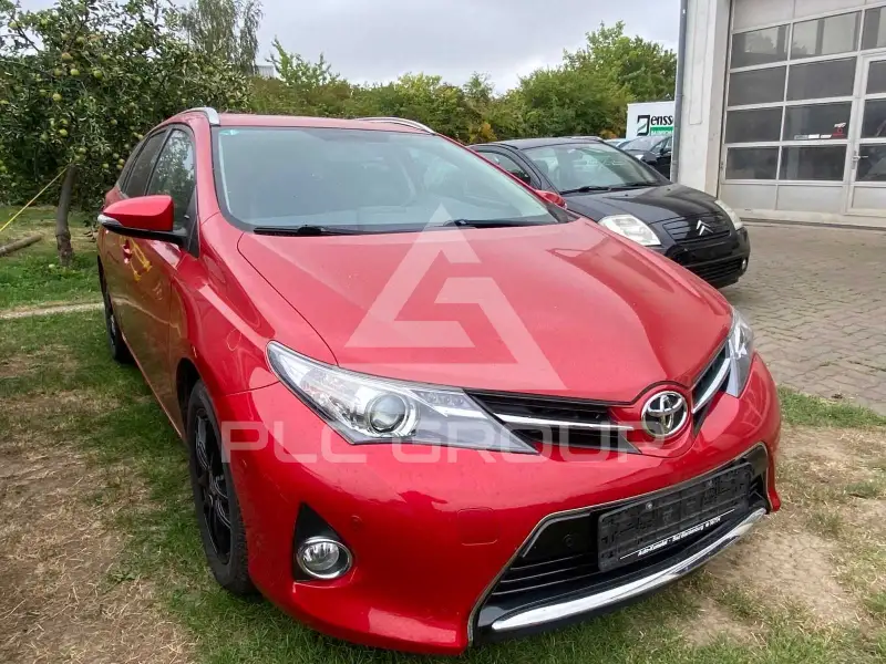 2014 Toyota AURIS