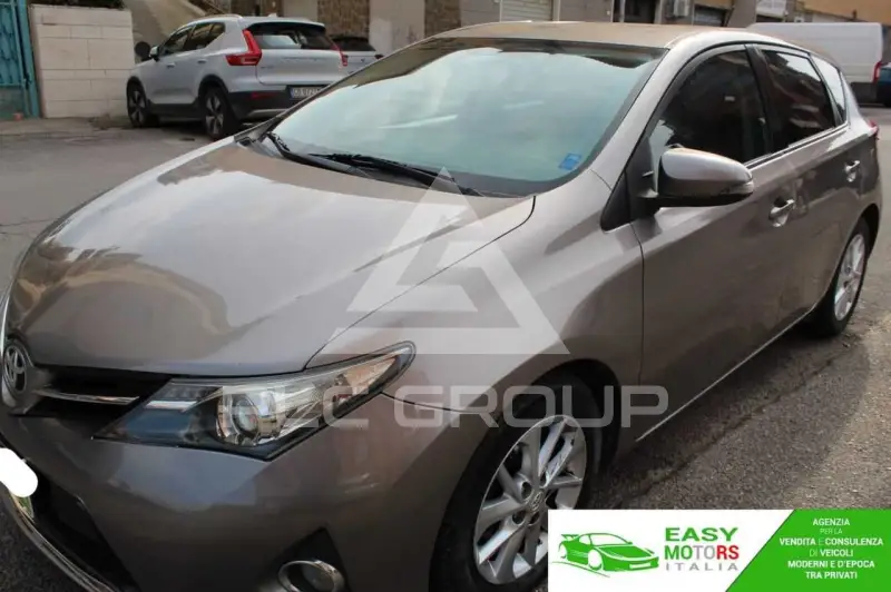 2014 Toyota AURIS