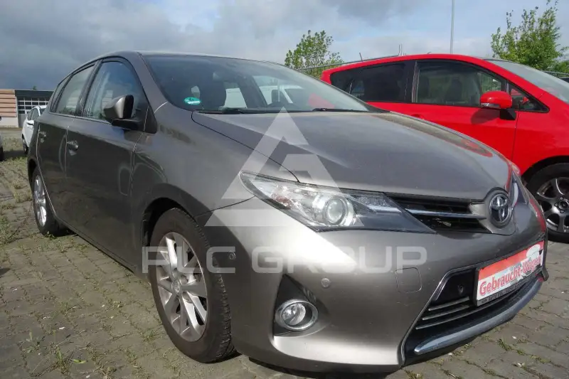 2014 Toyota AURIS