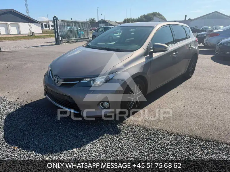 2014 Toyota AURIS