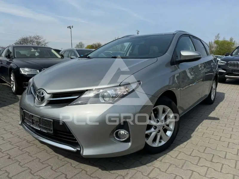 2014 Toyota AURIS