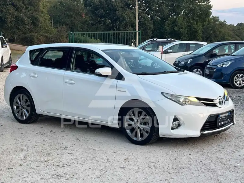 2014 Toyota AURIS