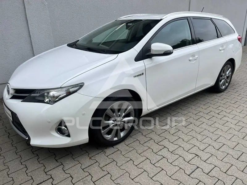 2014 Toyota AURIS