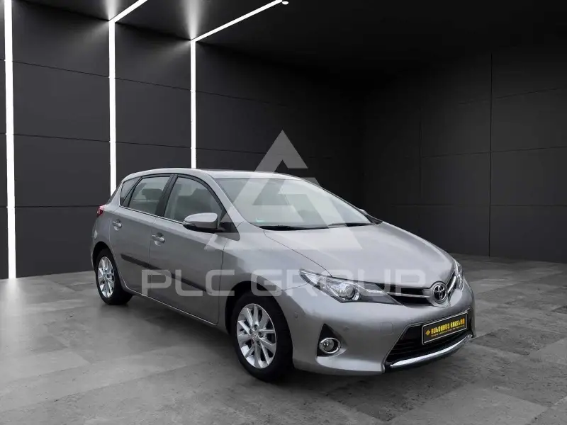 2014 Toyota AURIS