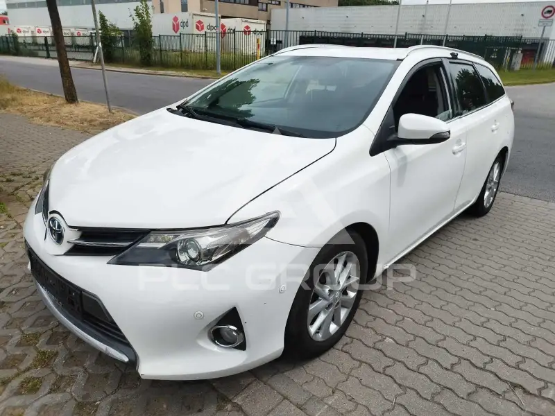 2014 Toyota AURIS