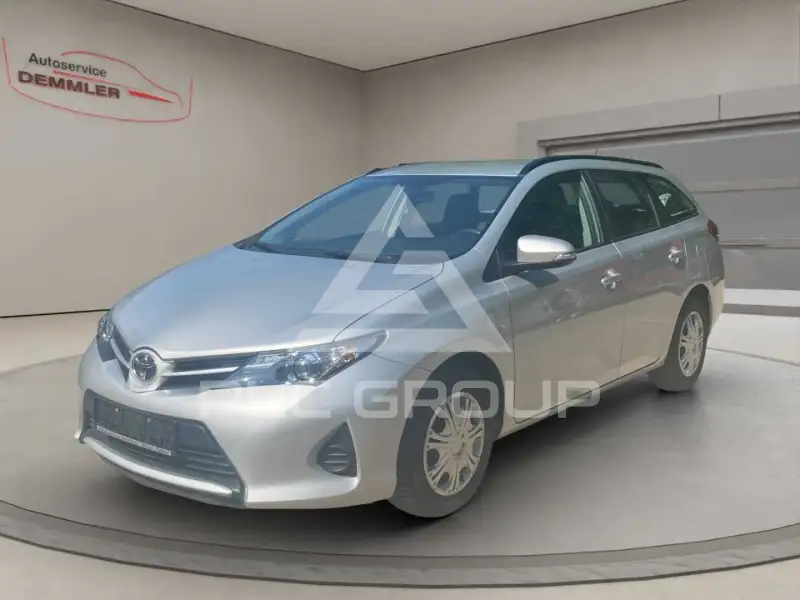 2014 Toyota AURIS