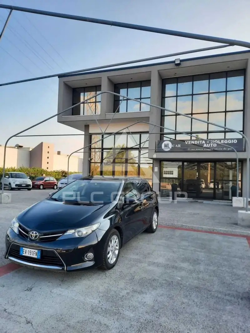2014 Toyota AURIS