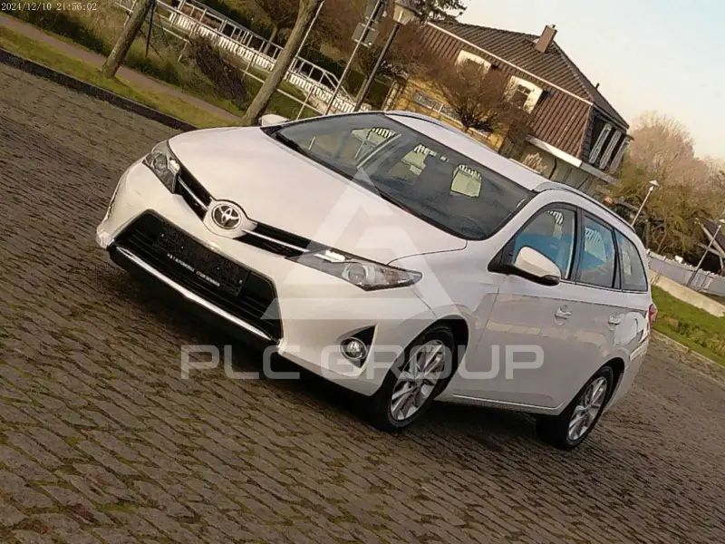 2014 Toyota AURIS