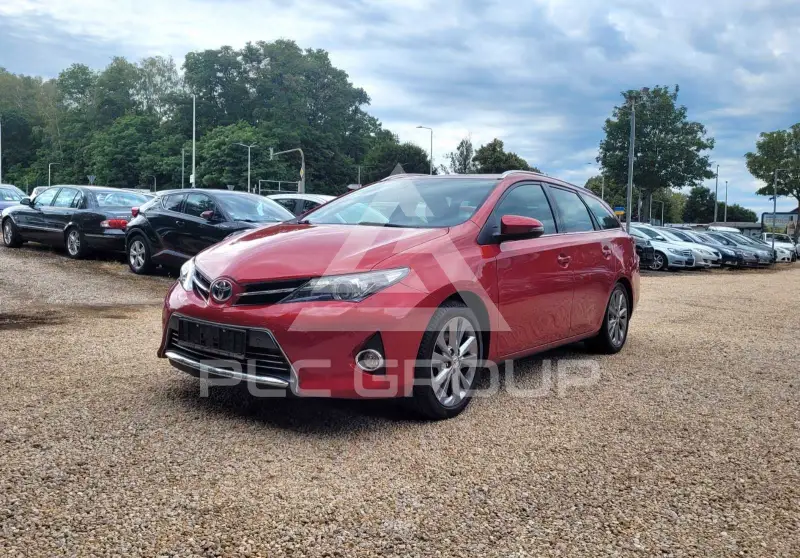 2014 Toyota AURIS