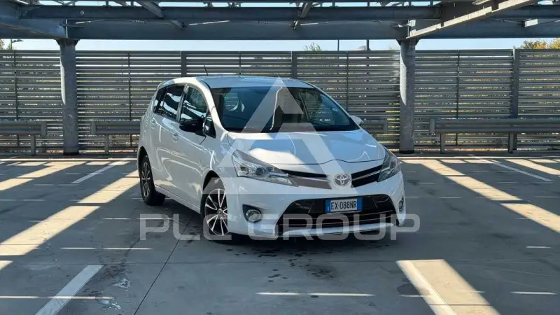 2014 Toyota VERSO
