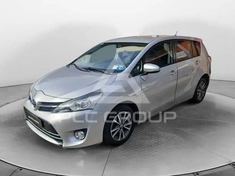 2014 Toyota VERSO