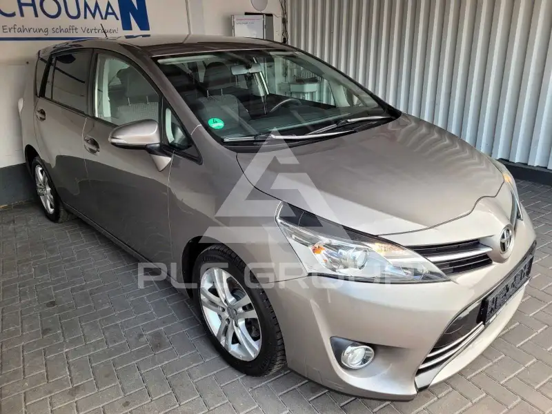 2014 Toyota VERSO