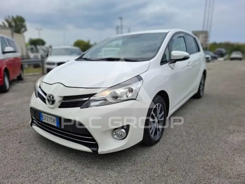 2014 Toyota VERSO