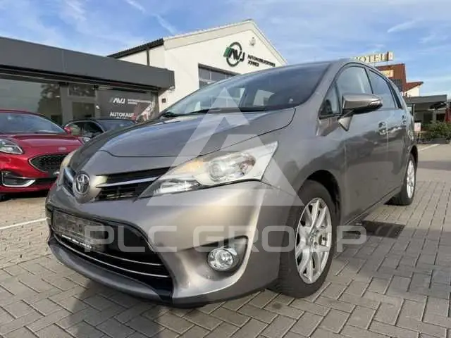 2014 Toyota VERSO