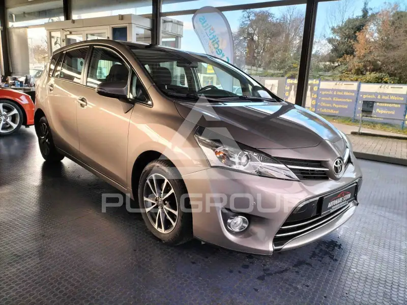 2014 Toyota VERSO