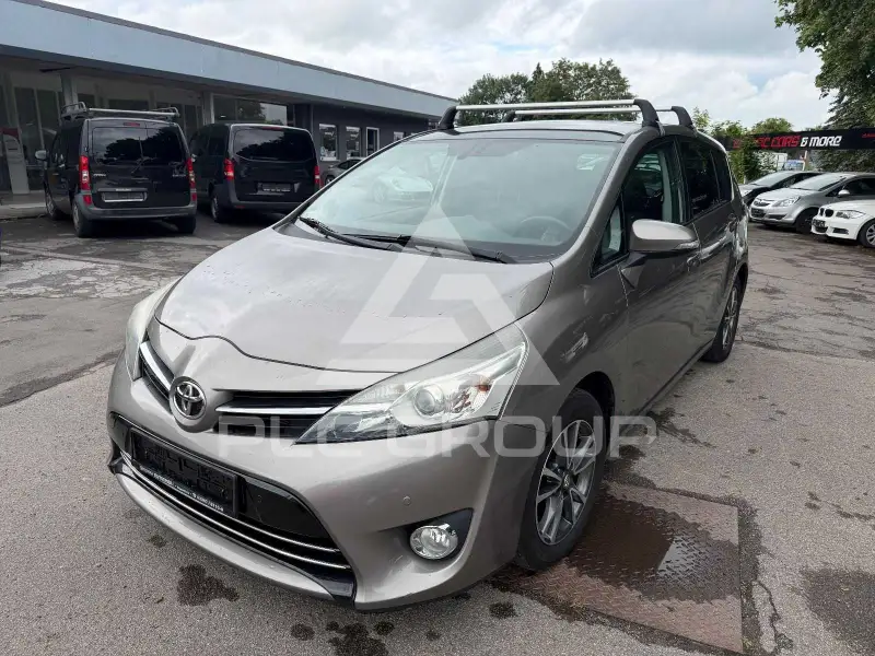 2014 Toyota VERSO