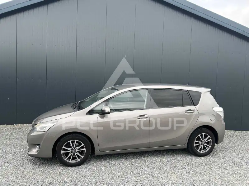 2014 Toyota VERSO