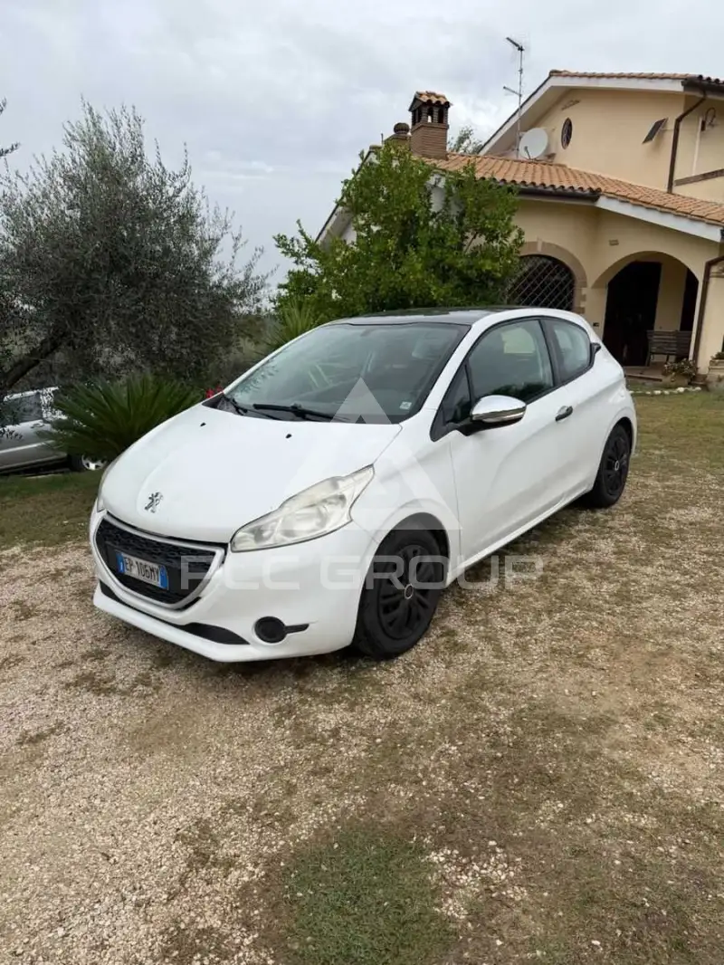 2014 Peugeot 208