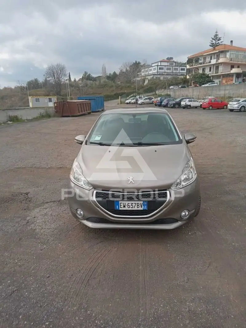 2014 Peugeot 208