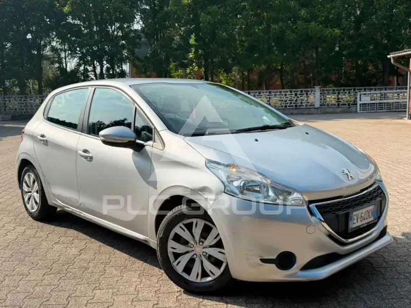 2014 Peugeot 208