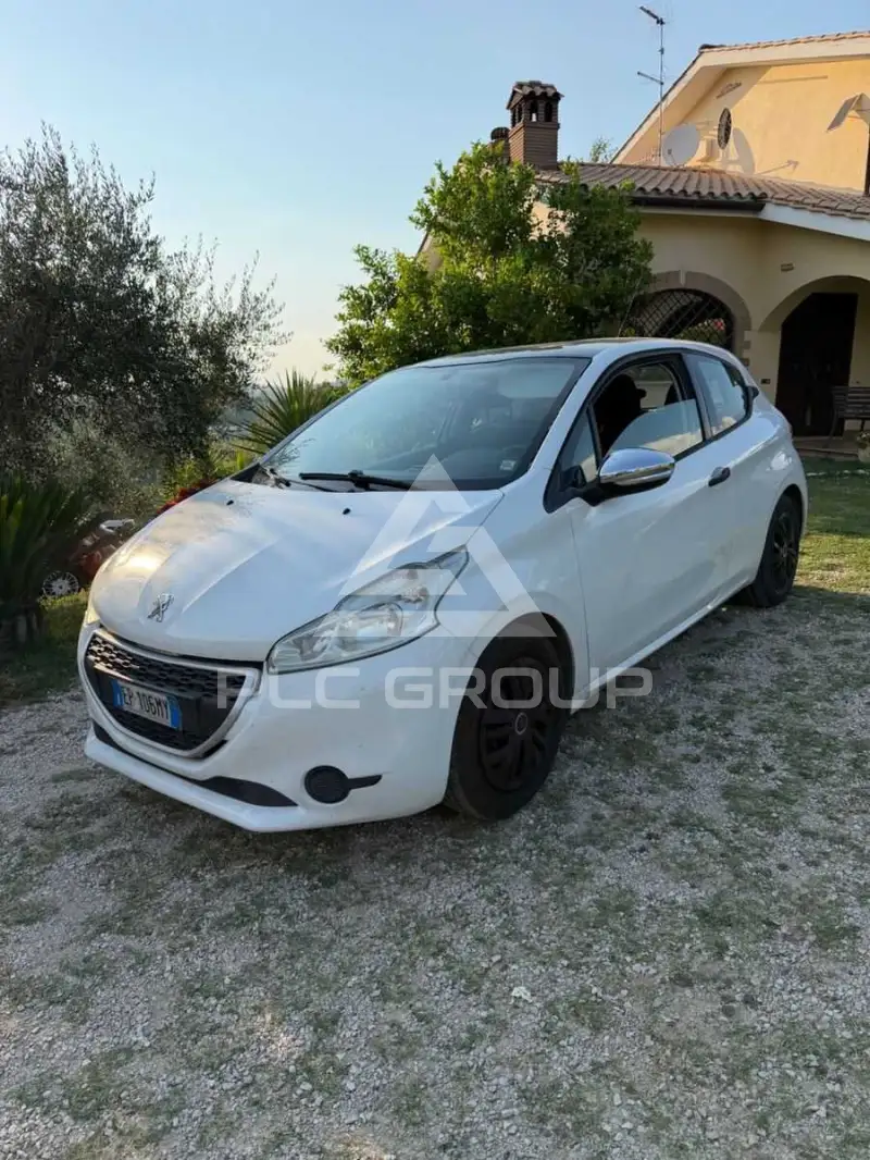 2014 Peugeot 208