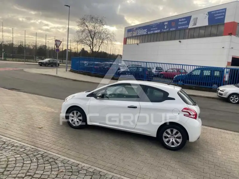 2014 Peugeot 208