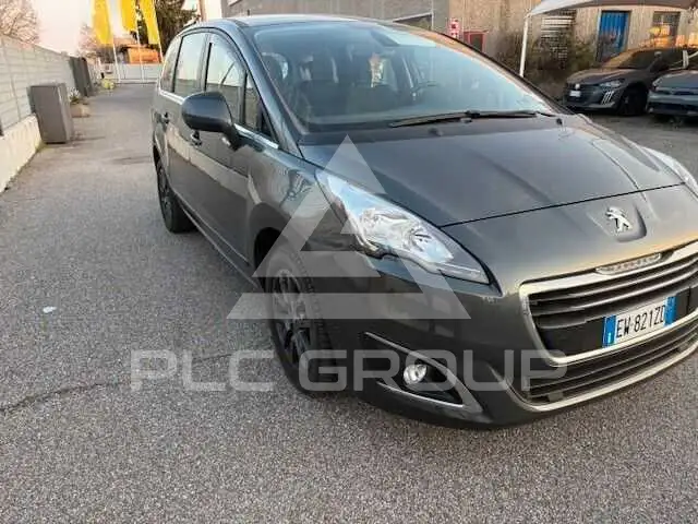 2014 Peugeot 5008