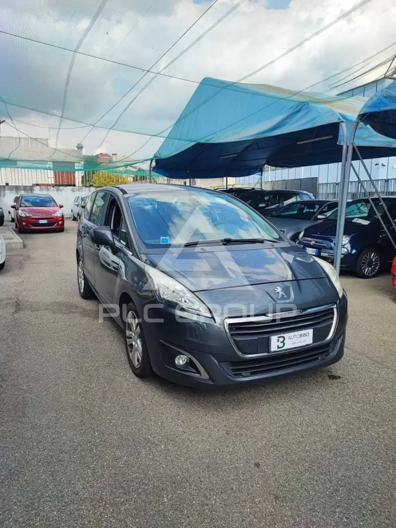 2014 Peugeot 5008