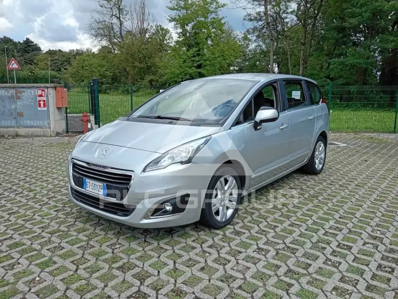 2014 Peugeot 5008