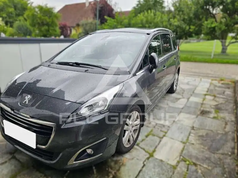 2014 Peugeot 5008