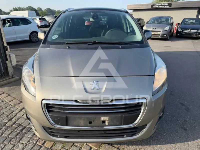 2014 Peugeot 5008