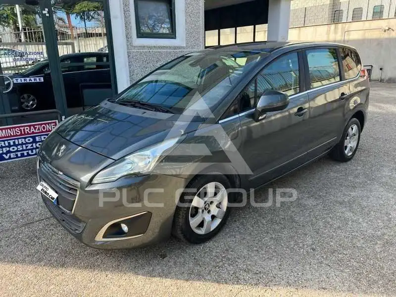 2014 Peugeot 5008
