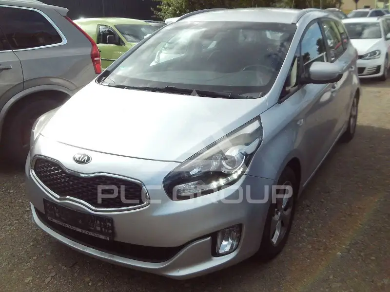2014 KIA Carens