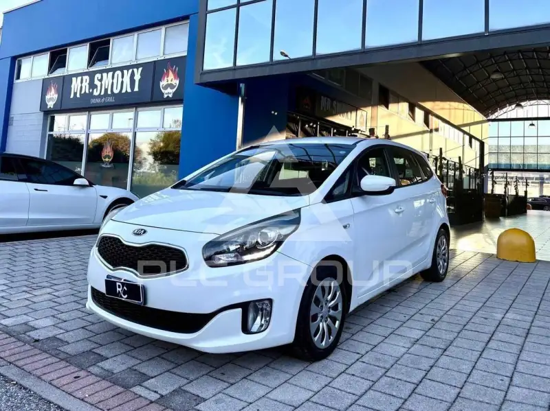 2014 KIA Carens